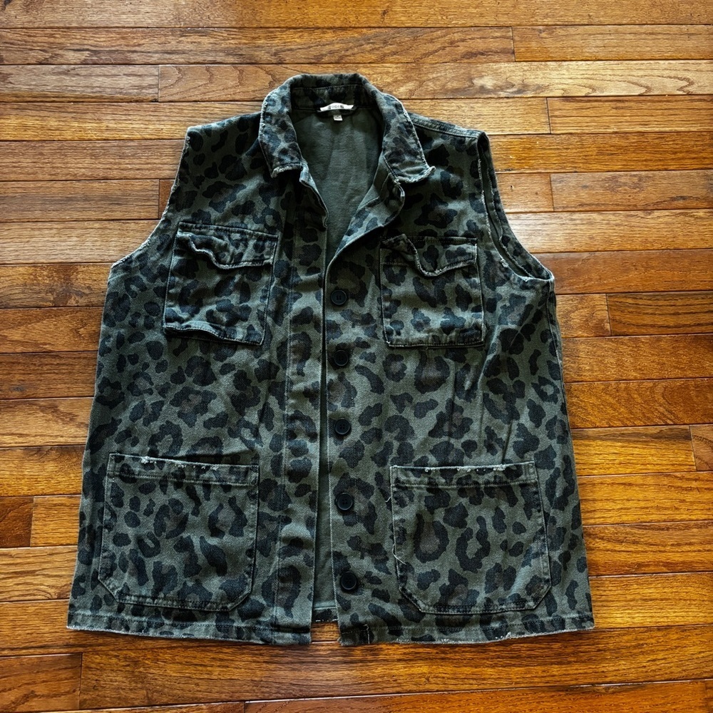Womens Jodifl Leopard Vest size M